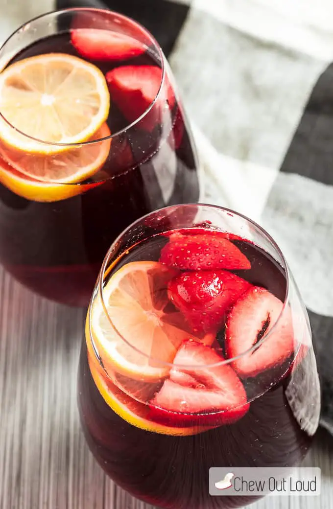 berry punch with champagne 