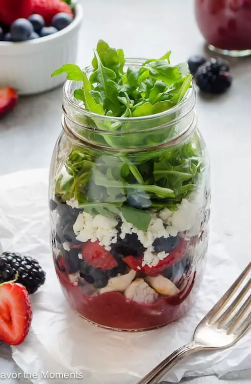 Mason jar salads mixed berries 