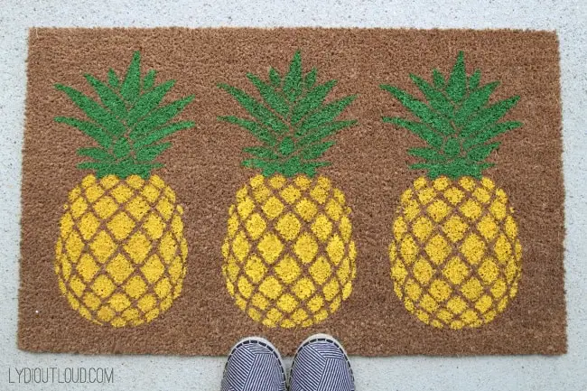 diy doormats pineapple 